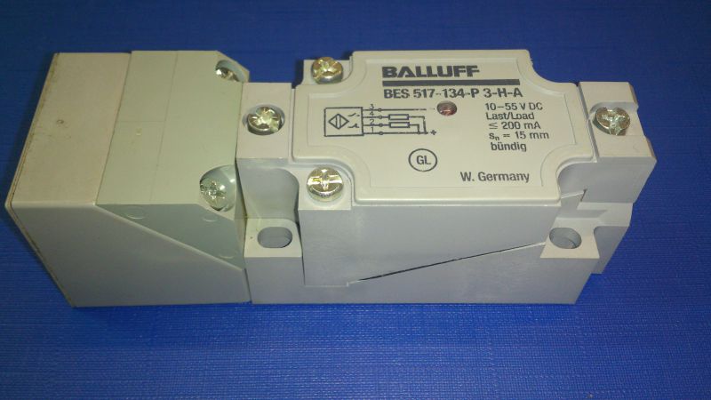 BALLUFF BES 517-134-P3-H-A